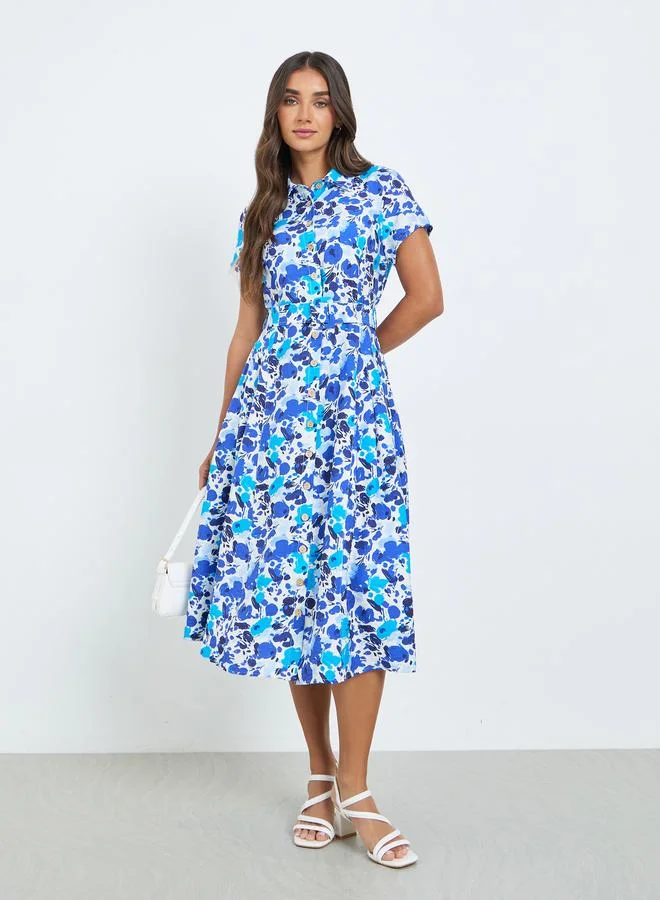 ستايلي فستان ميدي بنمط قميص وطبعة زهور زرقاء